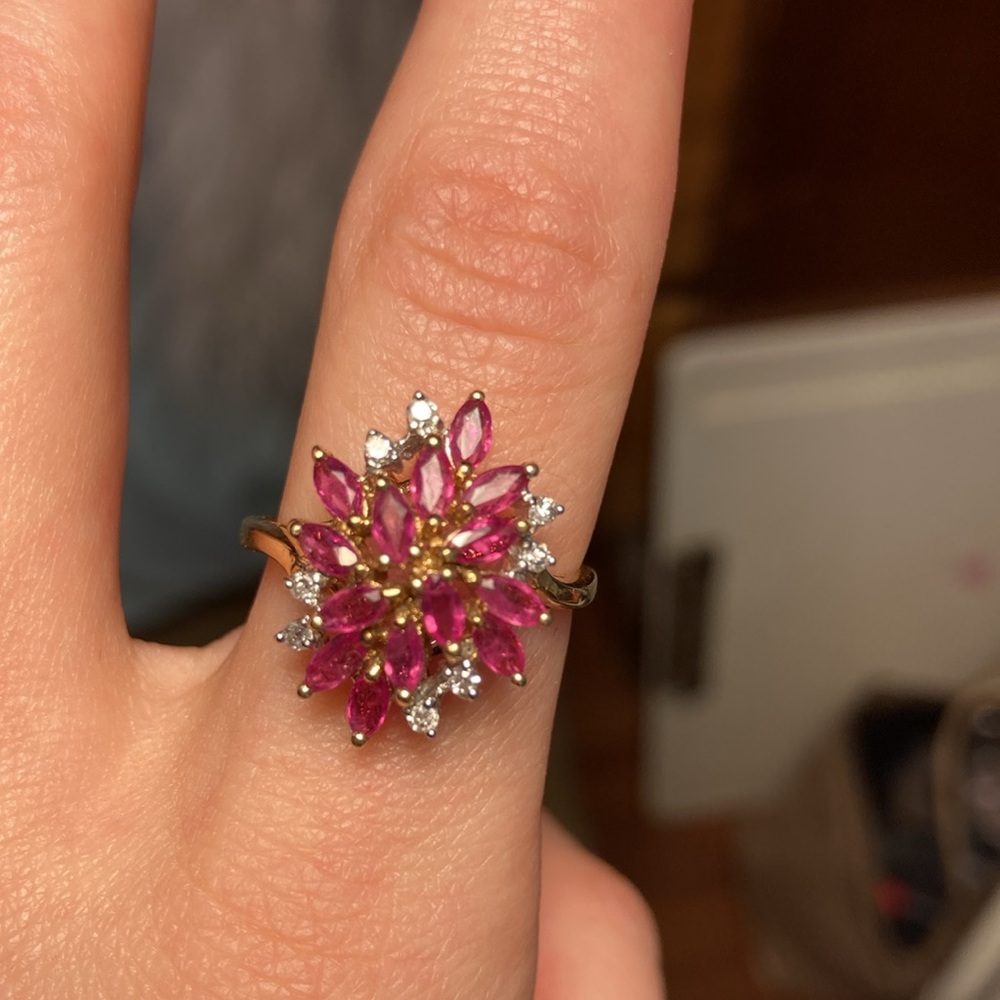 Pink sapphire and diamond ring 10k yellow gold , size 8/9